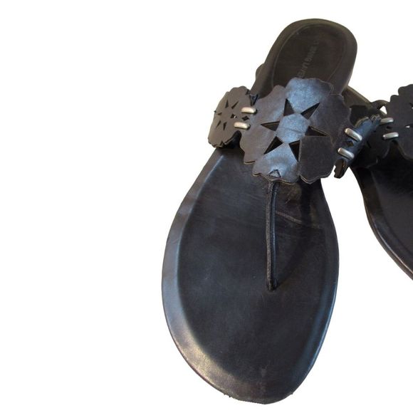 Vera Wang Lavender Leather Sandals - Picture 2 of 7